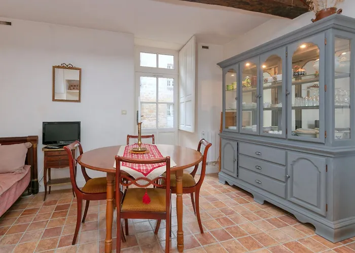 Au Coeur De - Intra Muros 度假居